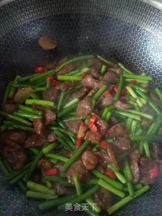 蒜苔炒牛肉的做法步骤：6