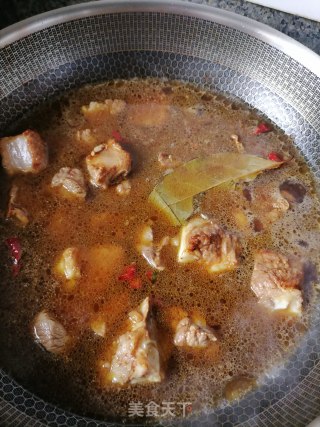 土豆烧排骨的做法步骤：5