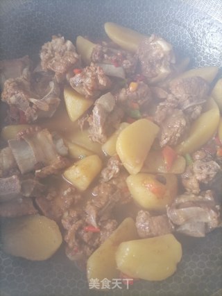 土豆烧排骨的做法步骤：8