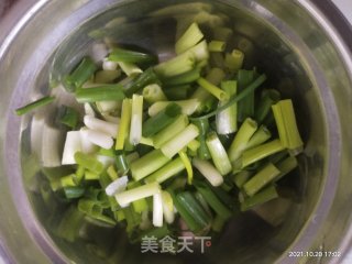 煎猪肉丸的做法步骤：2