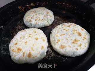 白萝卜秧鸡蛋馅饼的做法步骤：12
