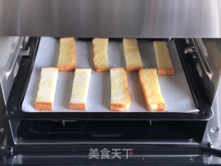 黄油蜂蜜吐司条的做法步骤：5