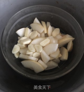 雪梨炖蒜片的做法步骤：6