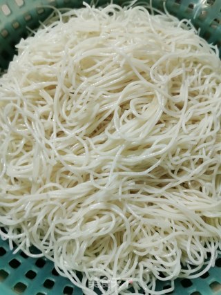 糟菜炒粉干的做法步骤：2