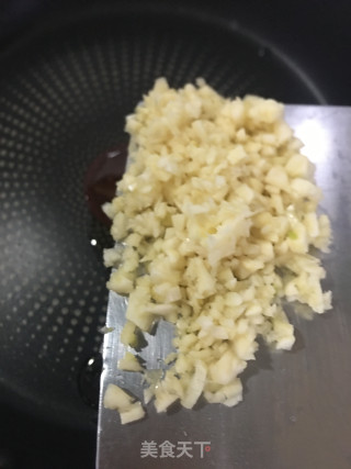 黄金白银蒸鲍鱼的做法步骤：5
