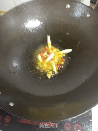 包菜炒粉条的做法步骤：9