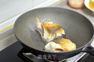 啤酒炖草鱼的做法步骤：5