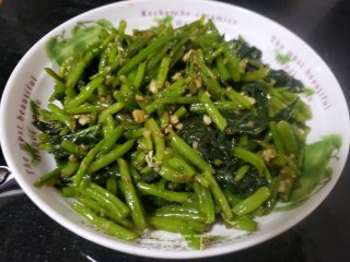 凉拌红薯杆红薯叶的做法步骤：7
