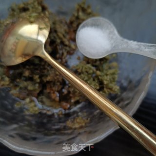 韭花酱拌肉片茼蒿的做法步骤：2
