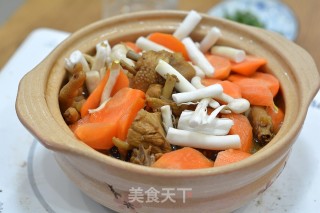 砂锅焖鸡的做法步骤：5
