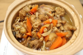 砂锅焖鸡的做法步骤：6