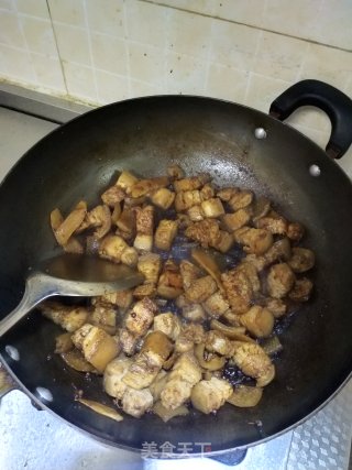 家常红烧肉的做法步骤：3