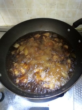 家常红烧肉的做法步骤：4