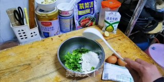 蔬菜奶香鸡蛋饼的做法步骤：2