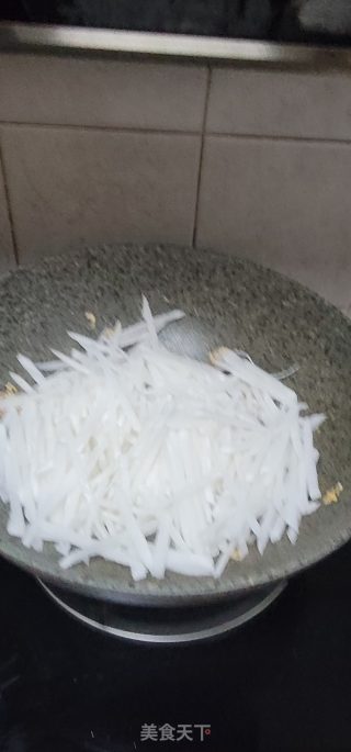 虾皮煎蛋萝卜丝汤的做法步骤：6