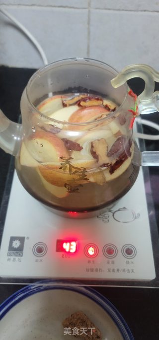 苹果红枣黑糖姜茶的做法步骤：2