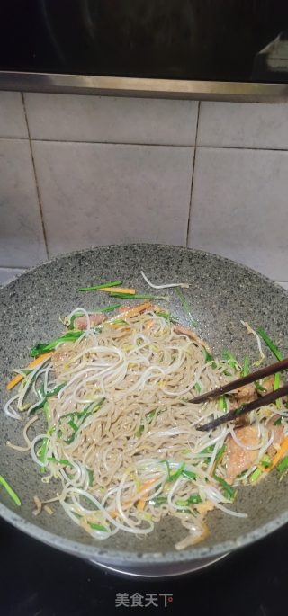 肉片炒荞麦面的做法步骤：11