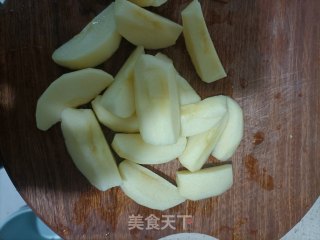 蒸苹果红枣的做法步骤：2