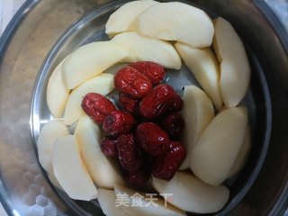 蒸苹果红枣的做法步骤：4