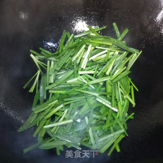 豆腐炒韭菜的做法步骤：7