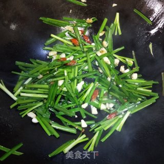 豆腐炒韭菜的做法步骤：8