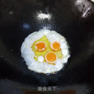 番茄鸡蛋炖豆腐的做法步骤：3