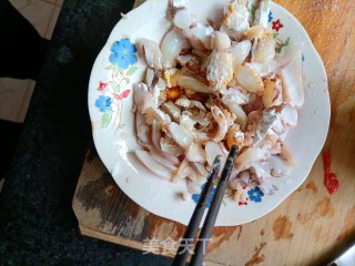爆炒鱿鱼丝的做法步骤：4