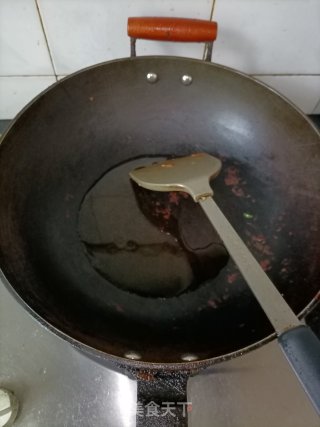 爆炒鱿鱼丝的做法步骤：6