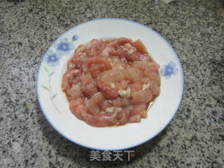 柿子椒鸡腿肉炒莲藕的做法步骤：6