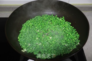鸡蛋炒豇豆的做法步骤：6