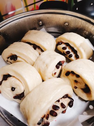 糖纳红豆卷的做法步骤：7