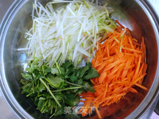炸咸食的做法步骤：3