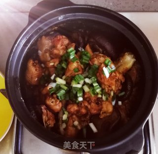 香菇黄焖鸡煲????????????的做法步骤：4
