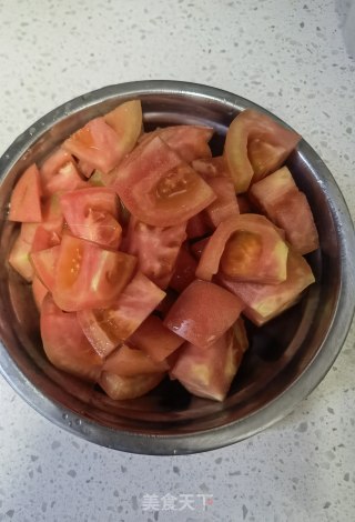 西红柿炒大头菜的做法步骤：1