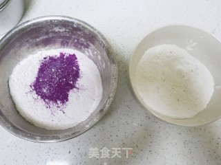 传统小吃桂花大米松糕❗️零基础????成功❤️松软香甜双色桂花糕❗️的做法步骤：3