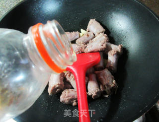 香辣鸭脖的做法步骤：4