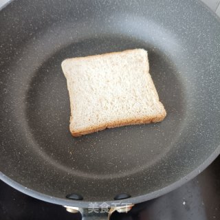 生菜牛肉三明治的做法步骤：5