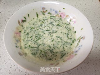 小蒜鸡蛋煎饼的做法步骤：5