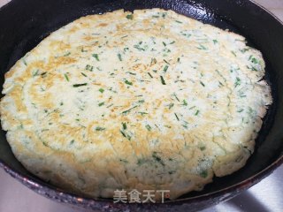 小蒜鸡蛋煎饼的做法步骤：7