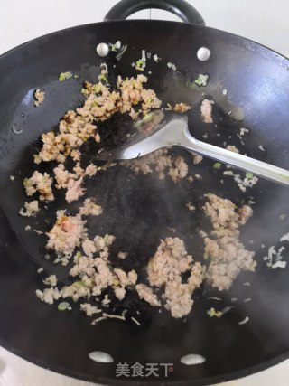 梅干菜酱肉包的做法步骤：8