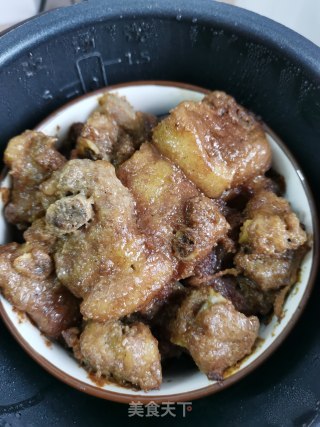 粉蒸排骨卧莲藕的做法步骤：6