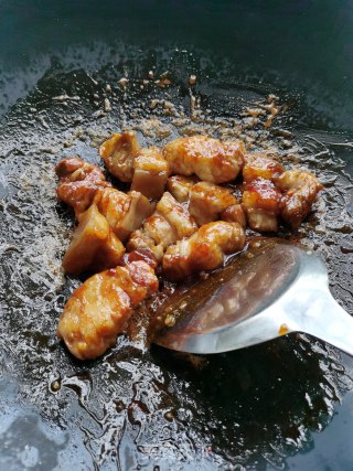 五花肉烧菜干的做法步骤：5