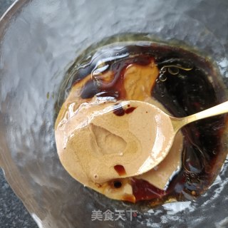 麻汁蛋饼拌生菜的做法步骤：7