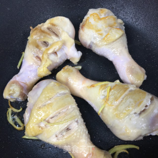 酱香鸡腿的做法步骤：3
