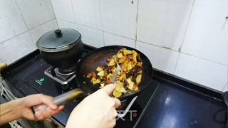 土豆片炒肉的做法步骤：14