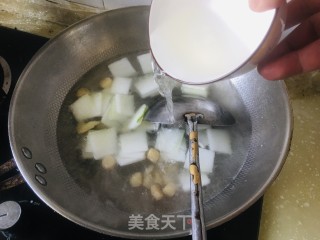 瑶柱冬瓜汤的做法步骤：7
