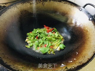 辣椒炒鸡蛋的做法步骤：8
