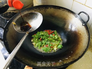 辣椒炒鸡蛋的做法步骤：9