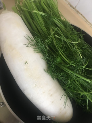 小茴香萝卜肉饺的做法步骤：1