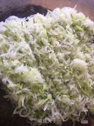 小茴香萝卜肉饺的做法步骤：5